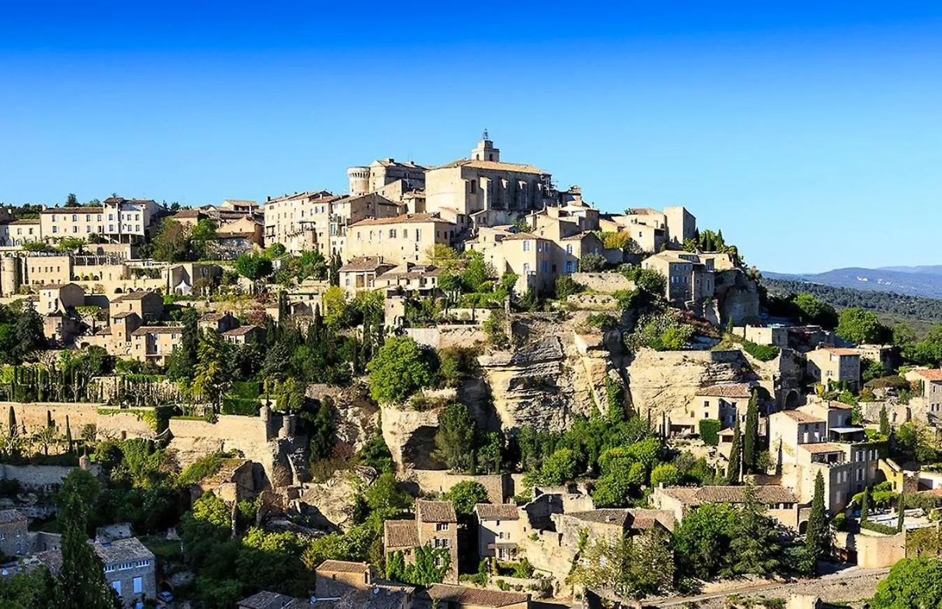 Les Oliviers Villa Gordes 0*,